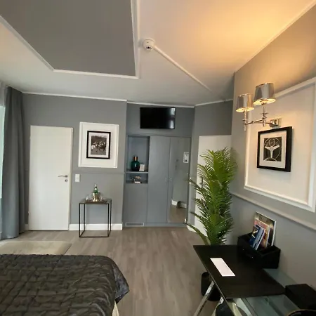 Boutique Sarah 4*