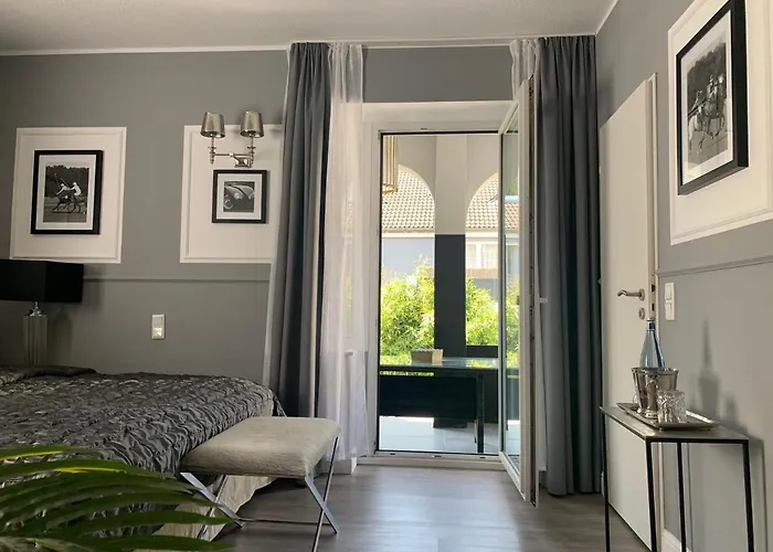 Boutique Sarah 4* Ντίσελντορφ