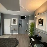 Boutique Sarah 4*