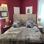 מלון Boutique Sarah
