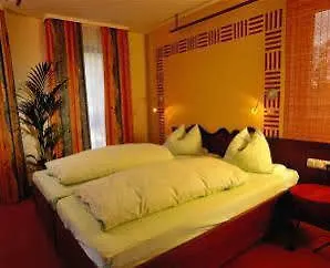 Boutique Sarah Hotel 4*