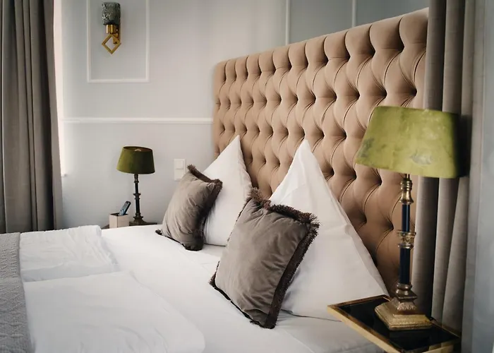 Hotel Boutique Sarah 4*